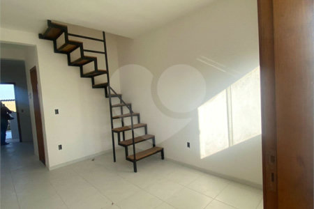Casa à venda com 2 quartos em Campo Grande, Rio de Janeiro, RJ