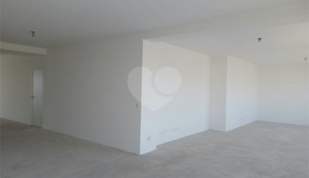 Apartamento à venda com 4 suítes em Real Parque, São Paulo, SP
