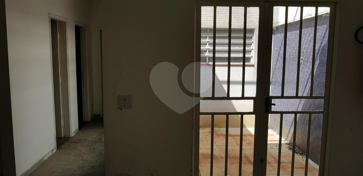 Casa à venda com 4 quartos em Vila Clementino, São Paulo, SP