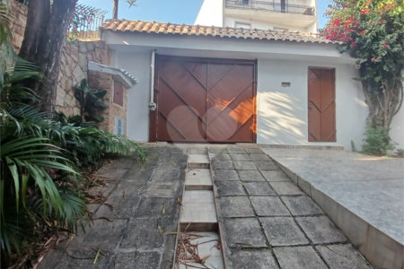Casa à venda com 4 quartos, sendo 2 suítes, em Vila Gustavo, São Paulo, SP