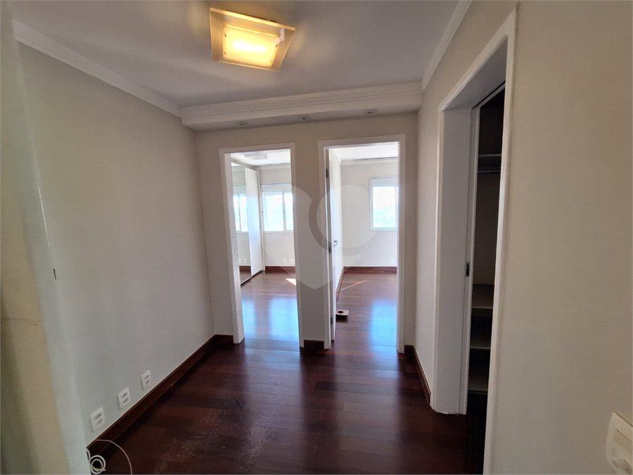 Apartamento para alugar com 3 suítes em Vila Suzana, São Paulo, SP