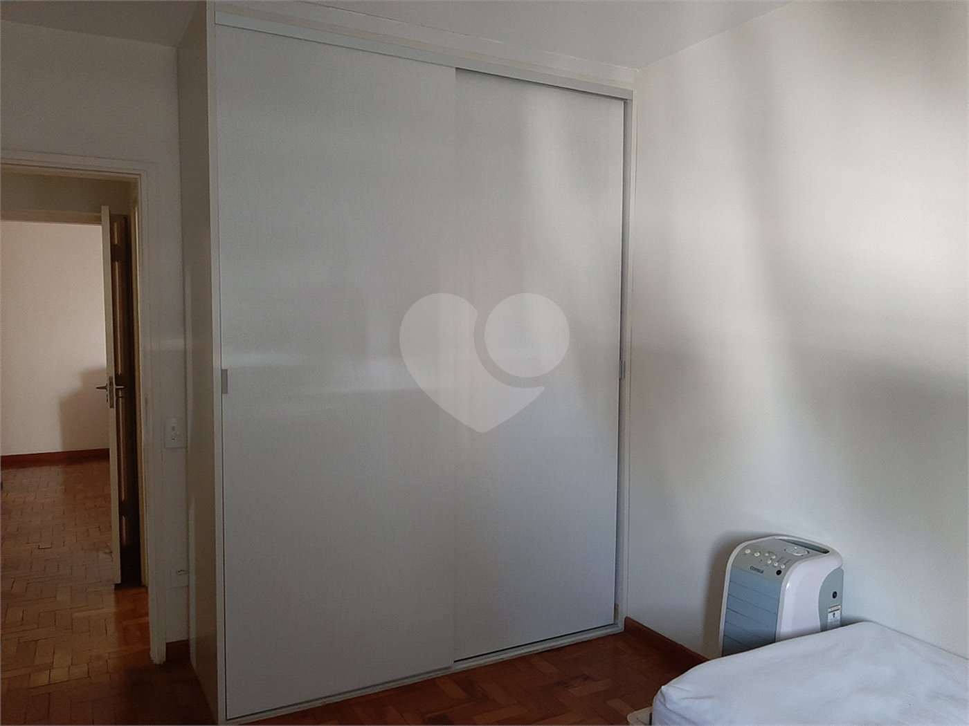Apartamento à venda com 3 quartos, sendo 1 suíte, em Vila Mariana, São Paulo, SP