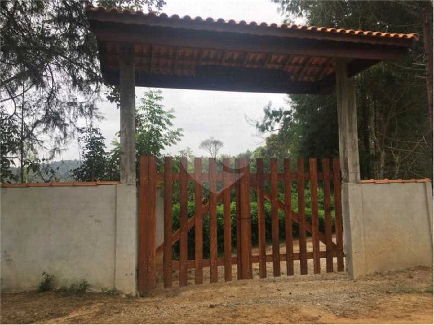 Sítio à venda com 5 quartos, sendo 4 suítes,  em Cocuera, Mogi das Cruzes, SP