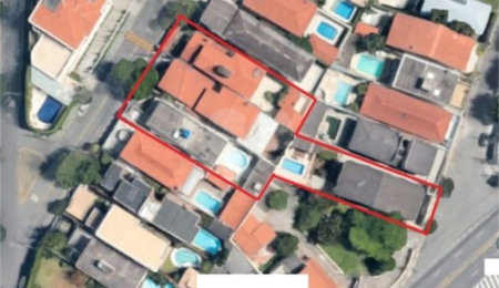 Terreno à venda com 20 quartos, sendo 10 suítes, em Vila Sônia, São Paulo, SP
