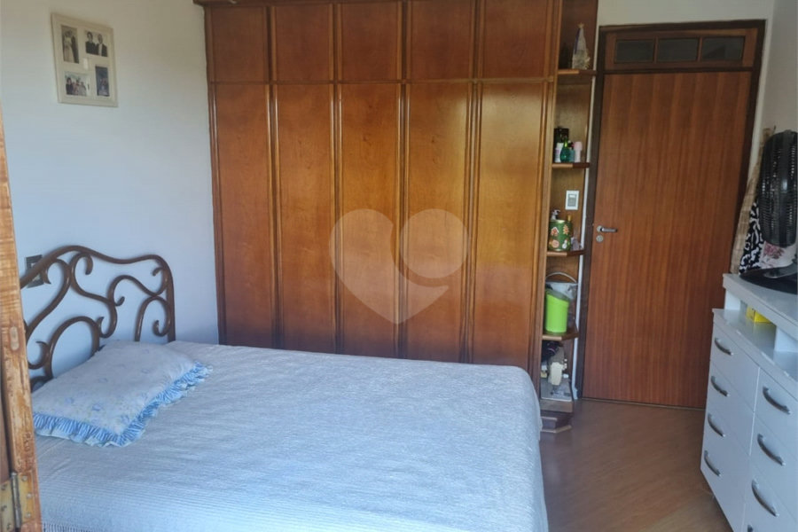 Casa à venda com 3 quartos, sendo 1 suíte, no condomínio Alpes da Cantareira, Mairiporã - SP