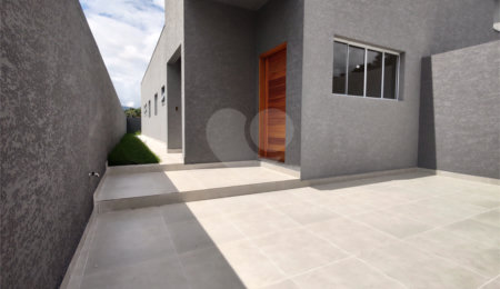 Casa Térrea à venda com 3 suítes em Jardim do Lago, Atibaia, SP