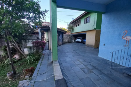 Casa à venda com 4 quartos, sendo 2 suítes, em Parque Esmeralda, São Paulo, SP