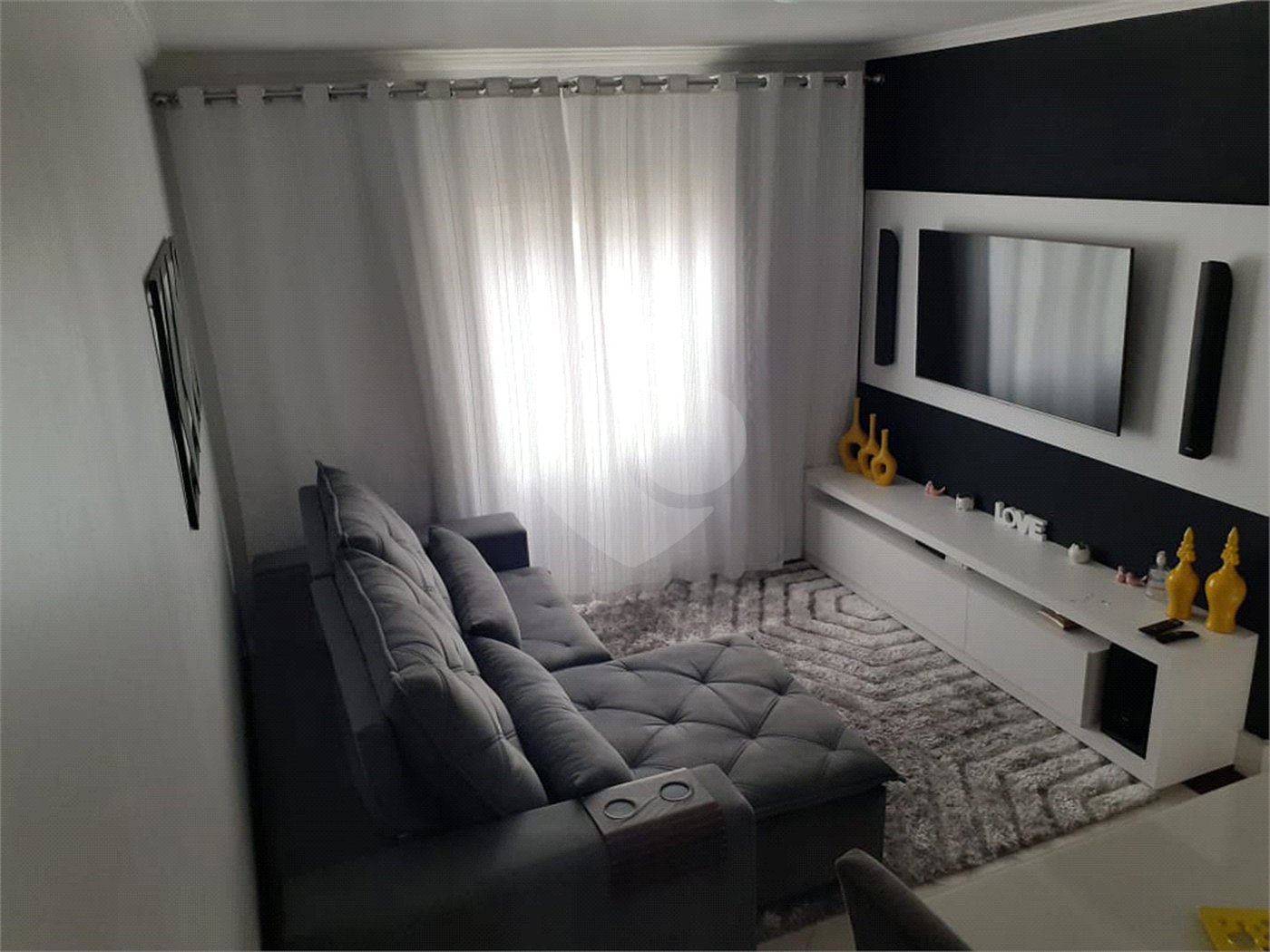 Casa à venda com 2 quartos, sendo 1 suíte, no condomínio Residencial Vila da Serra, São Paulo - SP