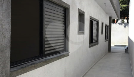 Casa à venda com 3 quartos, sendo 1 suíte, no condomínio Villagio Brasil, Atibaia - SP