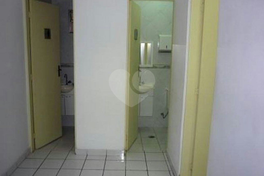 Prédio à venda com 3 quartos em Santana, São Paulo, SP
