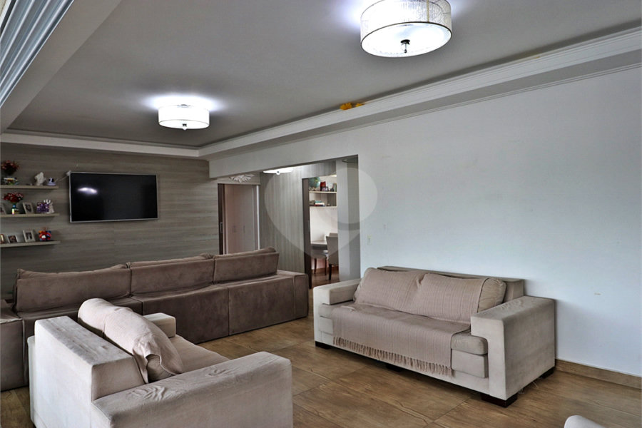 Apartamento à venda com 3 suítes em Santa Teresinha, São Paulo, SP