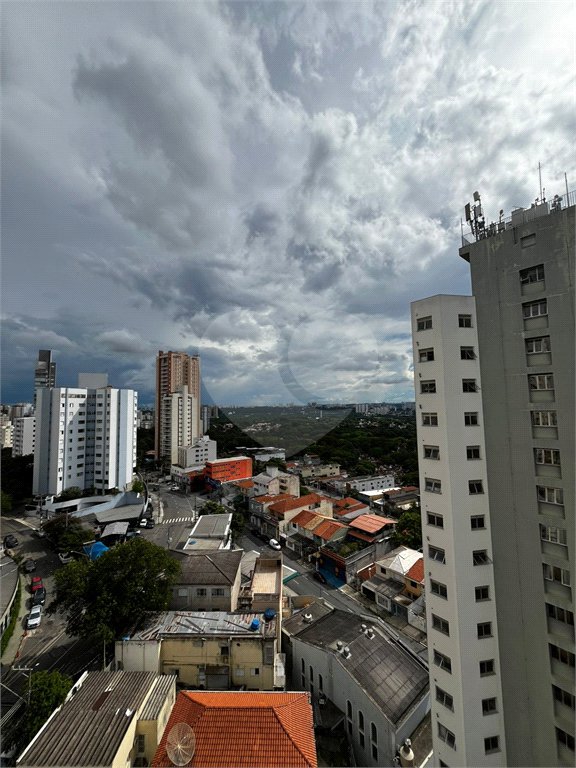 Apartamento à venda com 3 quartos, sendo 1 suíte,  em Alto da Lapa, São Paulo, SP