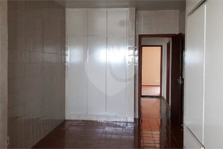 Apartamento no Condomínio Torello Dinucci