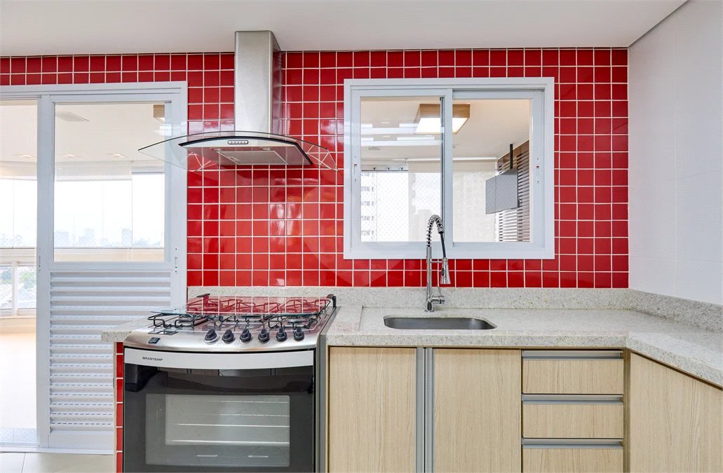 Apartamento à venda com 3 suítes em Jardim Marajoara, São Paulo, SP
