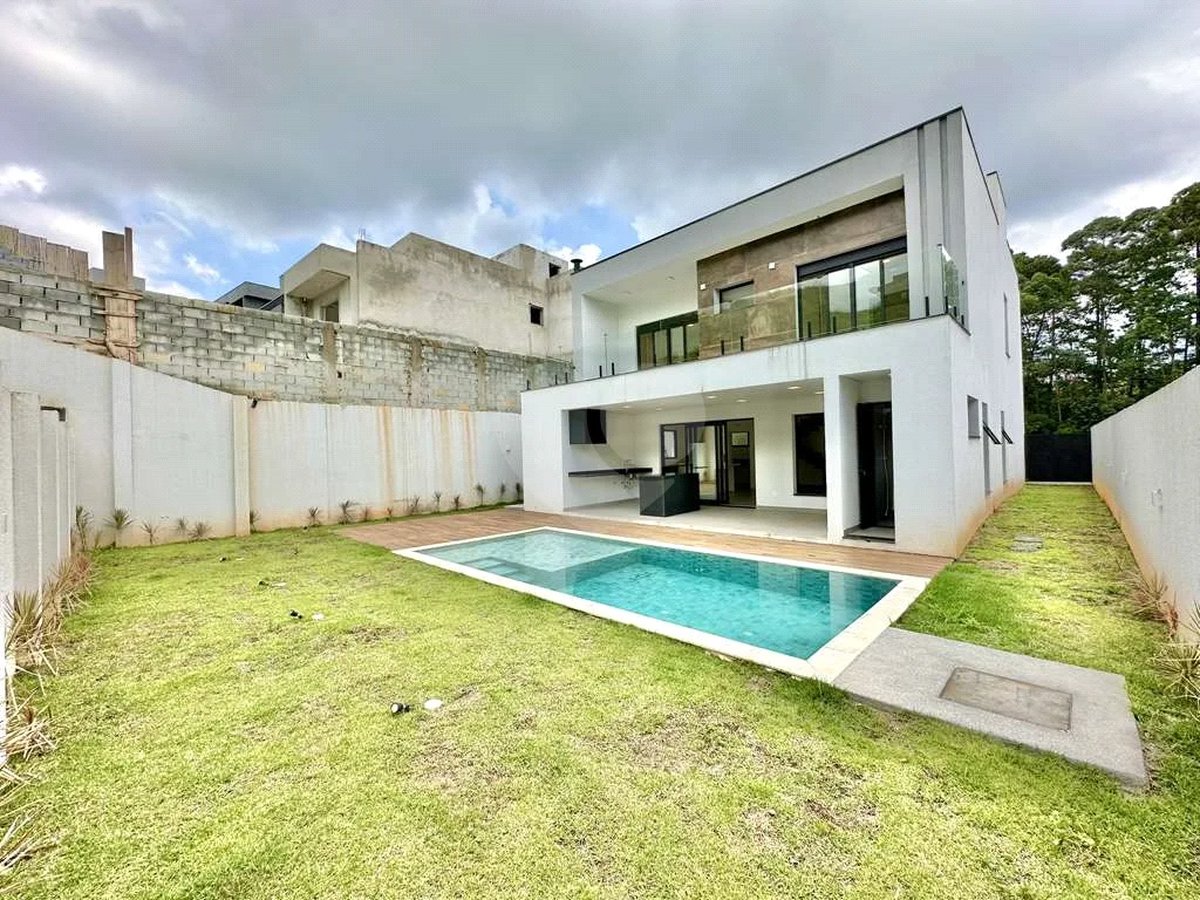 Casa em Cond. Vintage - Zero Km, 3 suítes, piscina, gourmet!