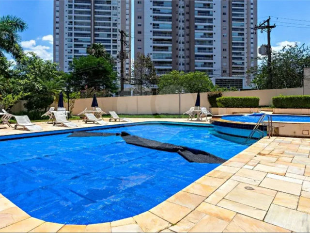 Apartamento à venda com 4 quartos, sendo 3 suítes,  em Vila Sônia, São Paulo, SP