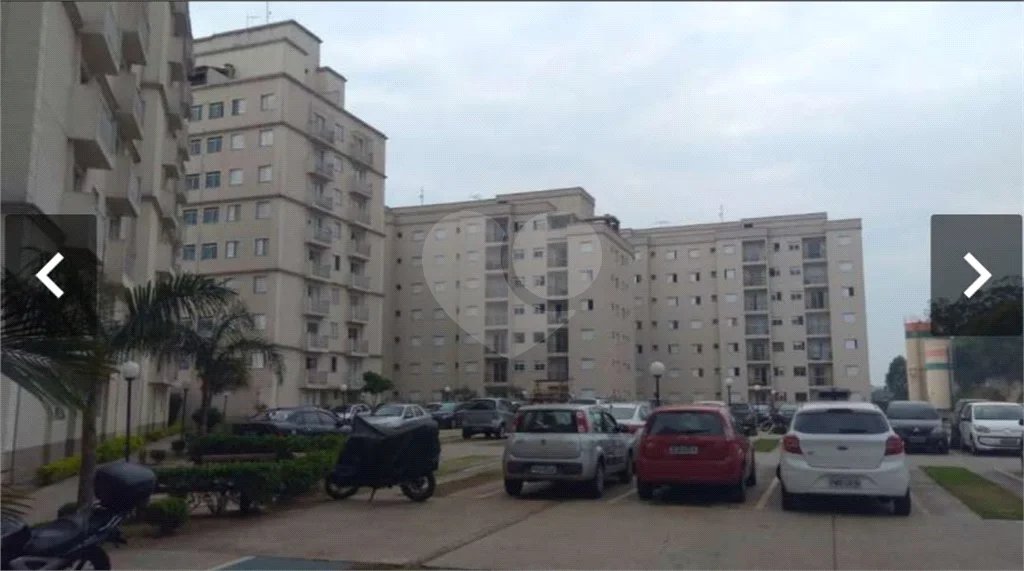 Apartamento à Venda no Jaraguá, São Paulo.