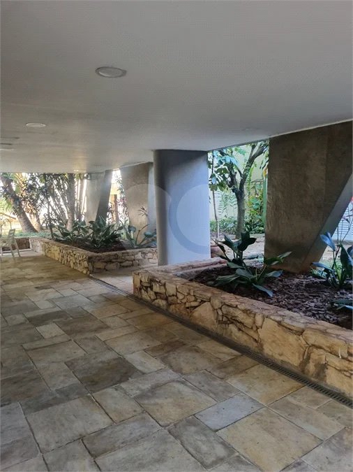 Apartamento 45m2 com 2 dormitórios e vaga no Jardins