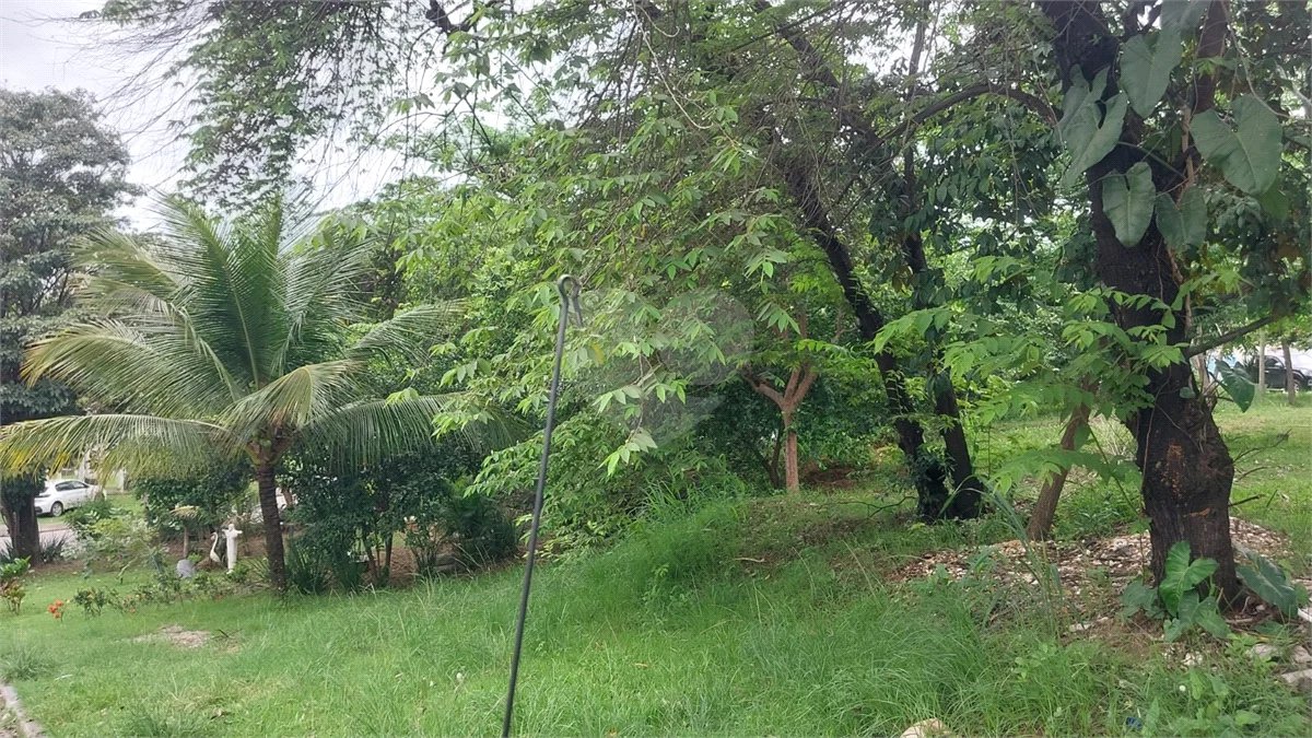 CONDOMÍNIO VALE DAS PALMEIRAS - CASA 3 QTOS + SUITE + PISCINA + GARAGEM 4 CARROS + ENERGIA SOLAR