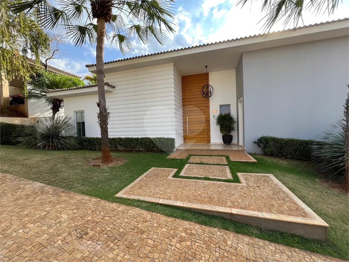 Excepcional Casa de 4 Suítes no Condomínio Monte Alegre em Piracicaba