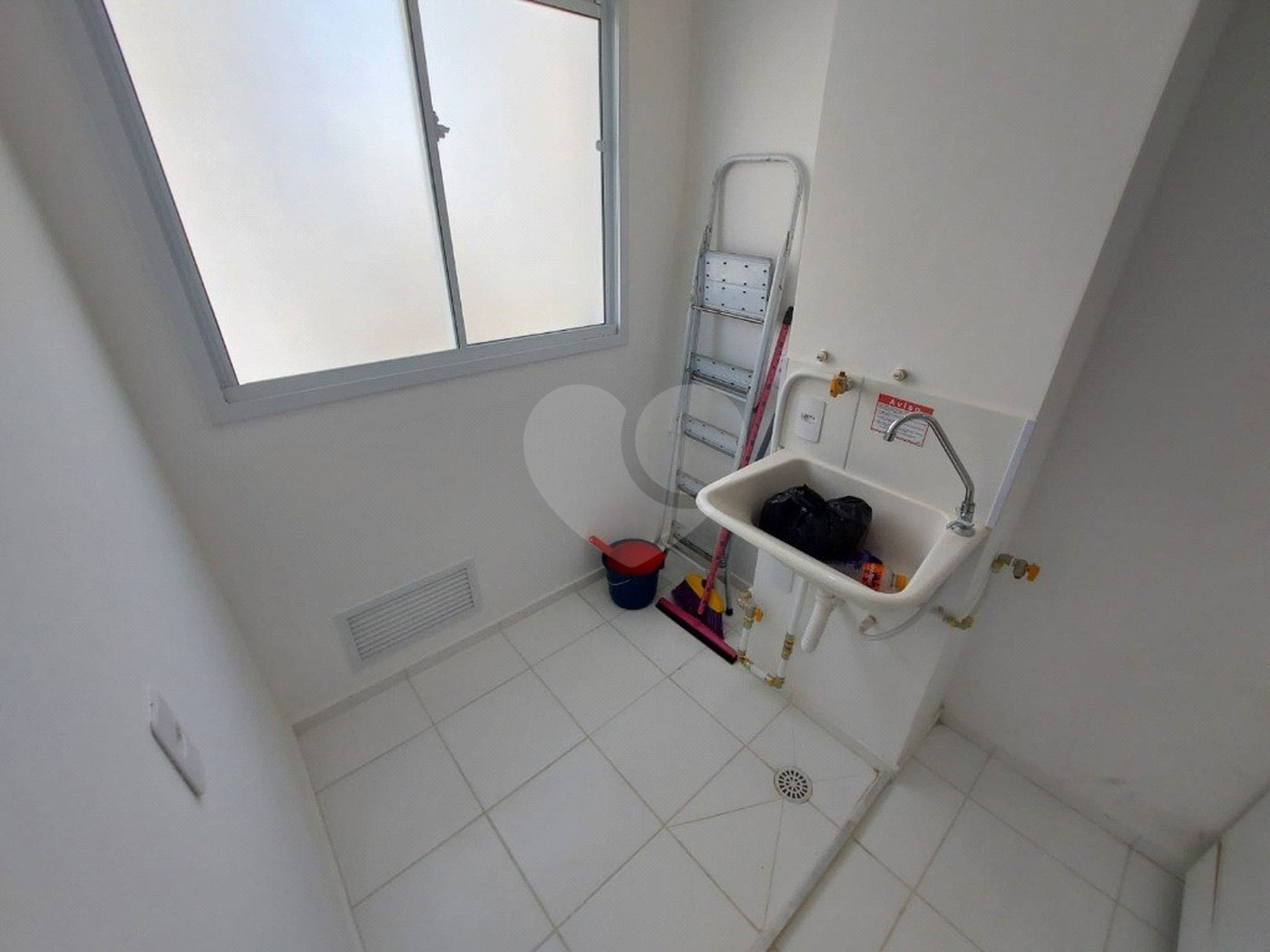 Apartamento com 36m² , 1 dormitório , à venda no Cambucí.