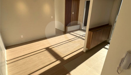 Apartamento à venda com 3 quartos, sendo 1 suíte,  em Mooca, São Paulo, SP