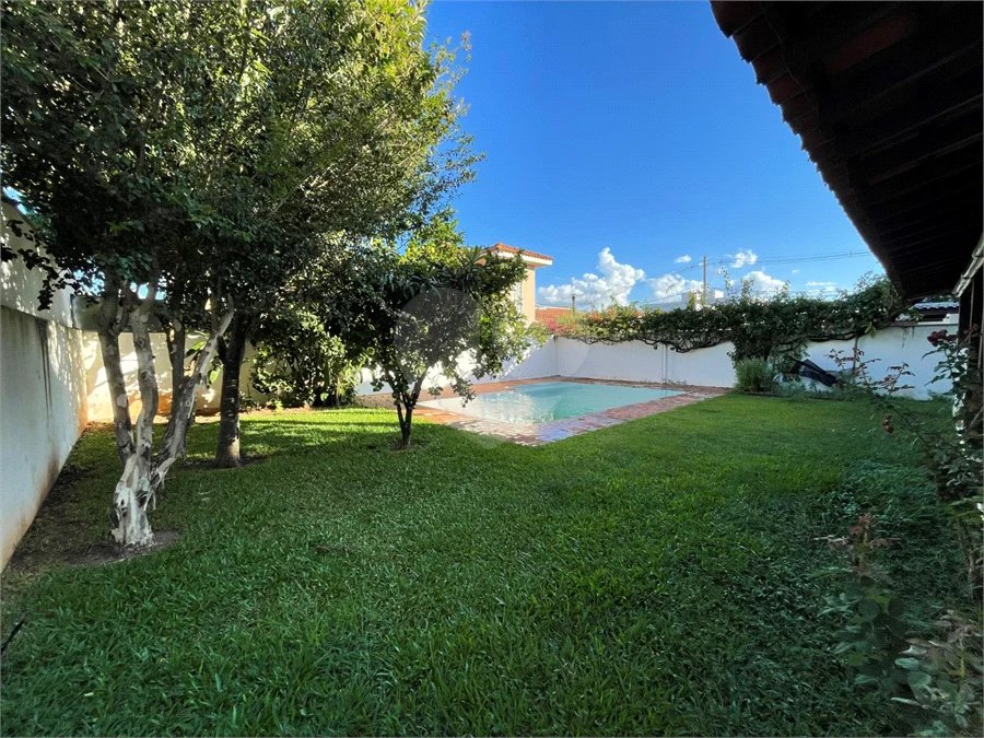CASA CONDOMINIO DAMHA II