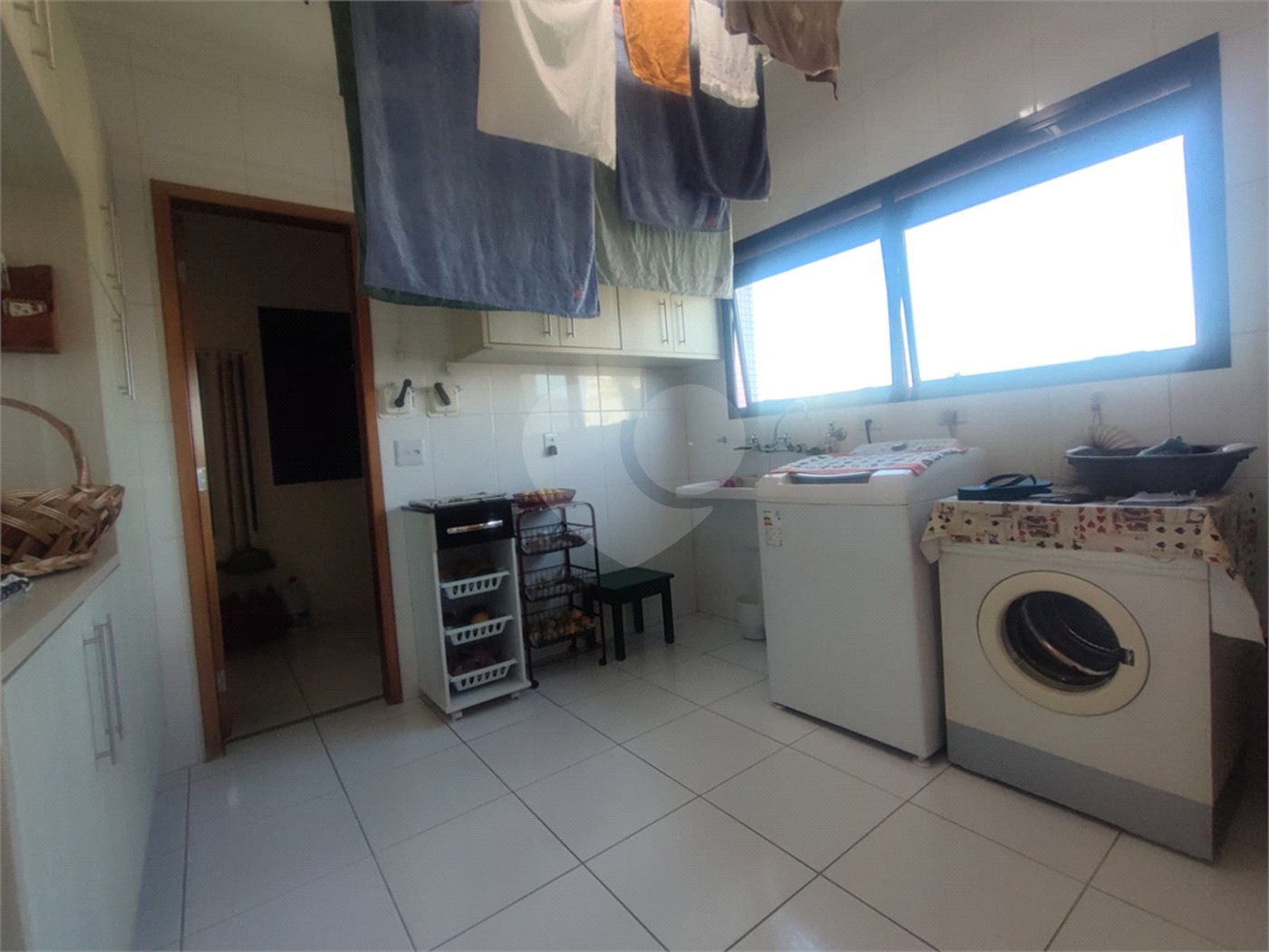 Apartamento à venda com 4 quartos, sendo 3 suítes, em Aclimação, São Paulo, SP