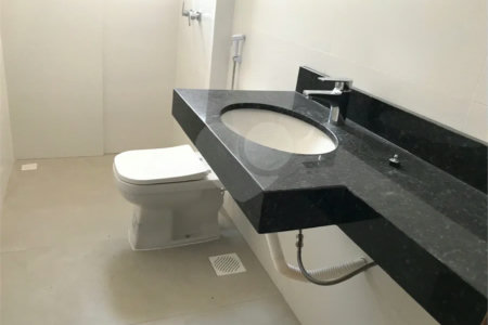 APARTAMENTO 02 DORMITÓRIOS COLADO NA USP