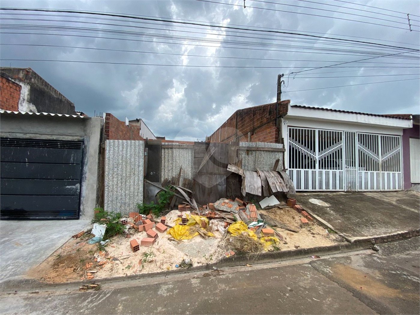 Terreno com 138,00 m² .