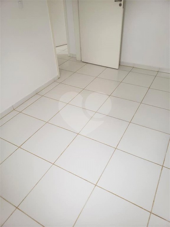 Apartamento para venda no Condomínio Residencial Parque dos Manacás