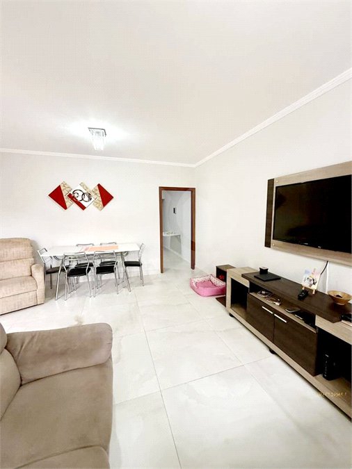Casa térrea para venda com 02 dormitórios e 02 vagas de garagem em Atibaia