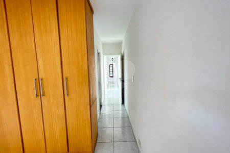 SOBRADO PARA LOCAÇÃO NO PARQUE DOMINGOS COM 03 DORM 01 SUITE 02 VAGAS DE GARAGEM
