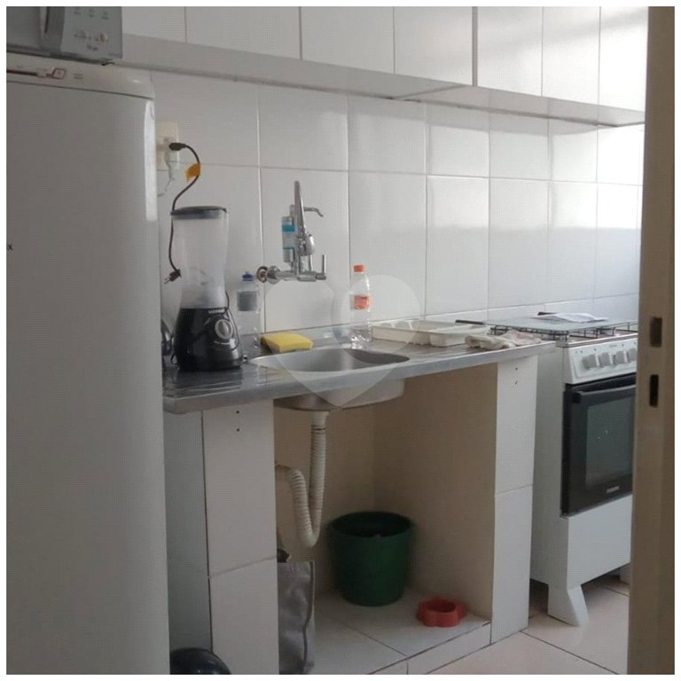 Apartamento mobiliado com 49 m² de área útil, 1 quarto, à venda na Bela Vista