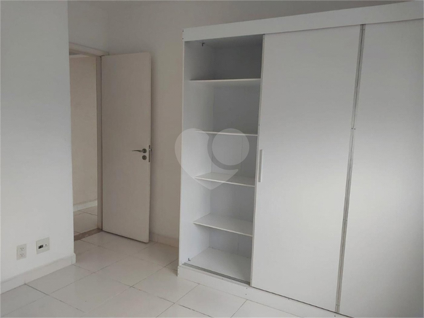 Amplo Apartamento no Belém – 134m², 3 Dorms, 1 Suíte e 2 Vagas!