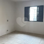 Casa a venda, composta por 2 casas separadas no Jaraguá em Piracicaba - SP.