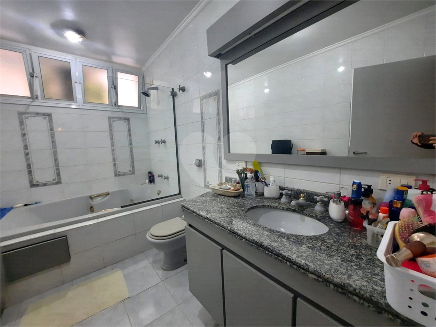 Casa para alugar com 4 quartos, sendo 2 suítes,  em Alto da Boa Vista, São Paulo, SP
