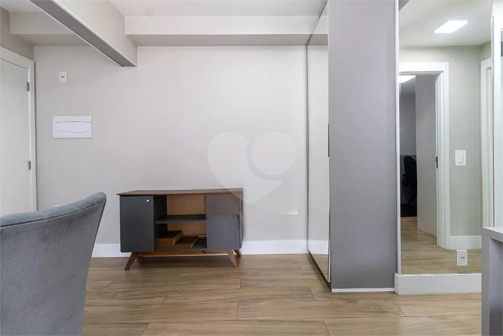 Apartamento Garden à venda ? 500 m do Metrô Conceição | Reformado e com quintal privativo