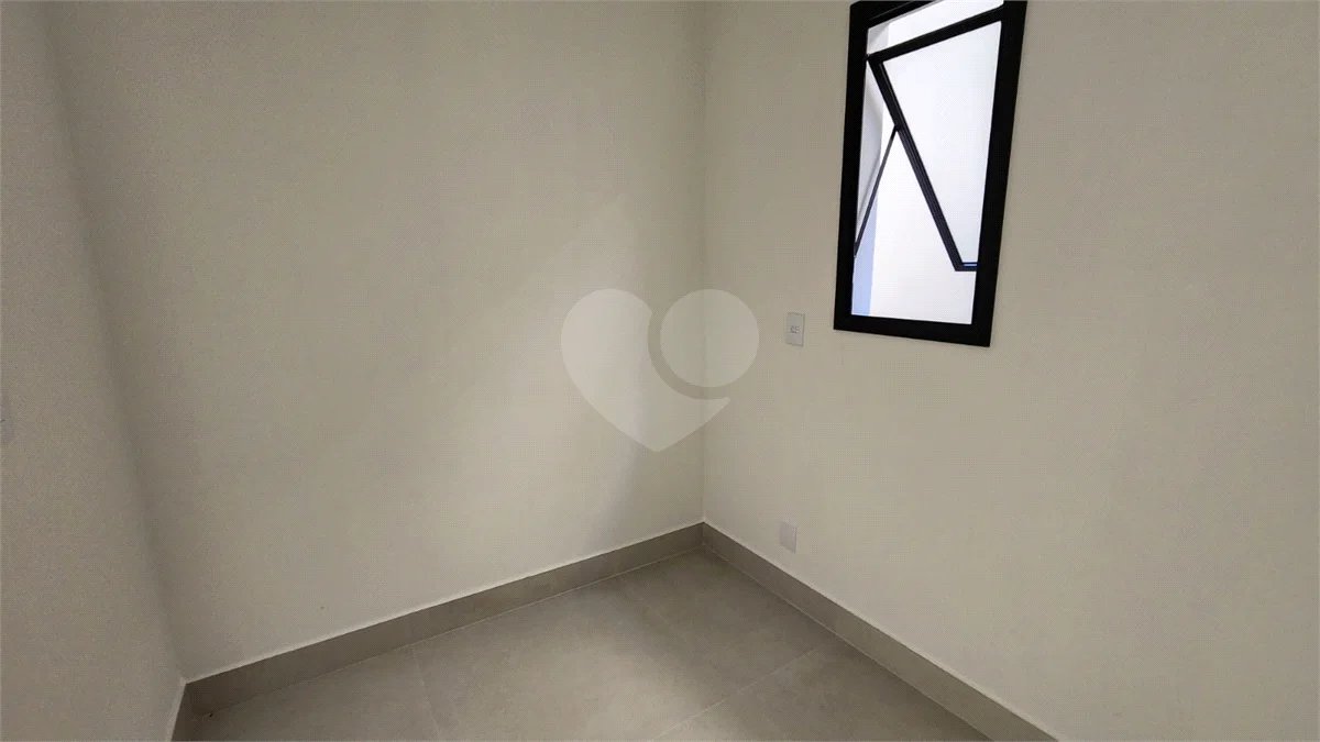 Casa Térrea Recém-Construída à Venda no Condomínio Portal do Bosque – Louveira/SP