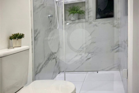 Apartamento 1 Dormitório à Venda na Rua Frei Caneca