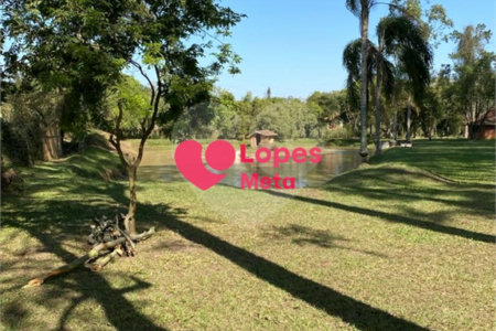 SITIO A VENDA, 33.000,OOM² COM 3 DORMITORIOS 1 SENDO SÚITE, 2 BANHEIROS, BAIRRO BOA VISTA, CAÇAPAVA
