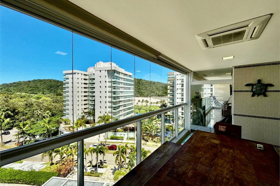 Apartamento à venda com 3 suítes em Riviera de São Lourenço, Bertioga, SP