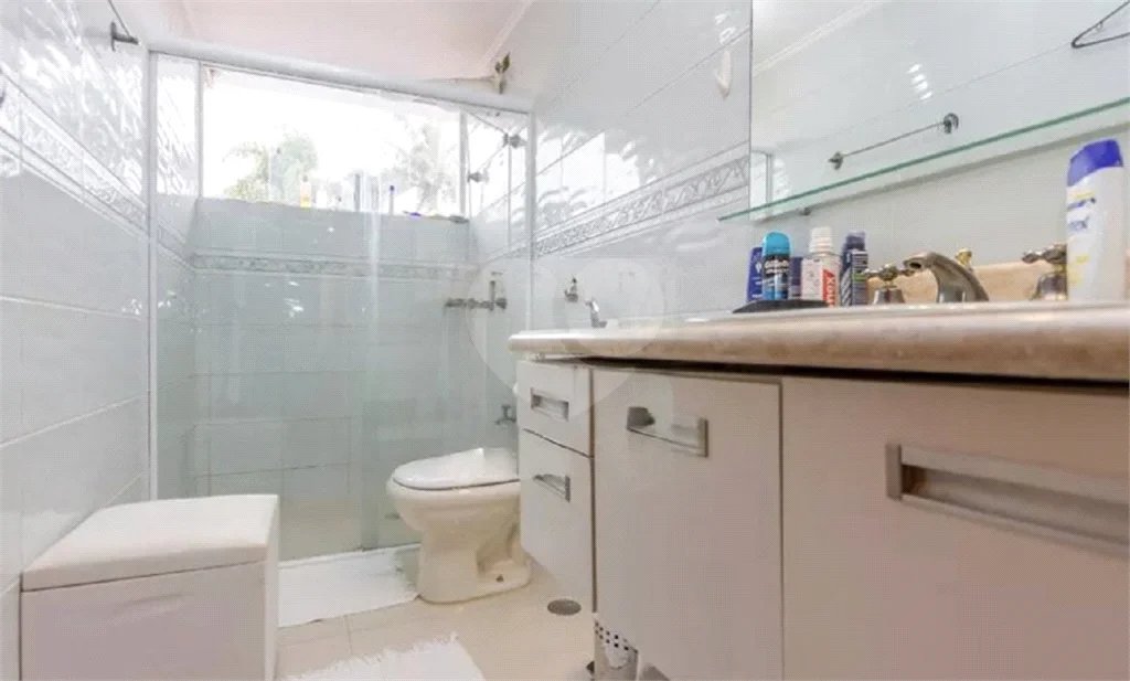 Sobrado à Venda e Locação no Campo Belo | 700 m² de Área Construída | 7 Dormitórios | 3 Suítes | 5 Vagas
