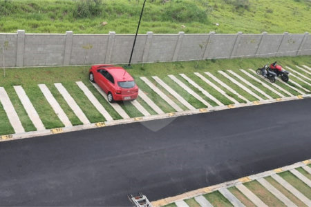 Apartamento no Condomínio Monte Athos.
