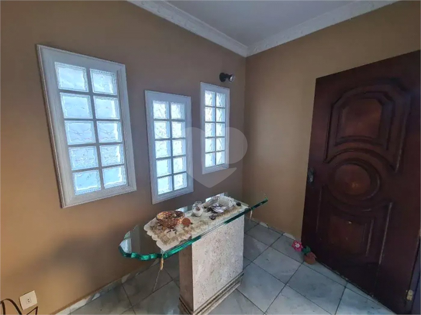 Sobrado com 4 Quartos e 4 banheiros à Venda -337 m² por R$ 850.,000 -- Jardim Vivan,-Jaraguá, São Paulo - SP