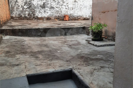 Casa com 2 dormitórios à Venda no Jardim Brasil
