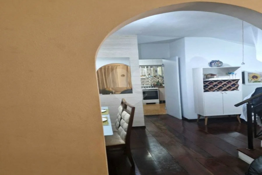 Casa à venda com 3 quartos, sendo 1 suíte, em Vila Paulista, São Paulo, SP