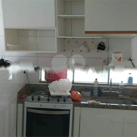 Casa térrea para venda em Araraquara/SP.