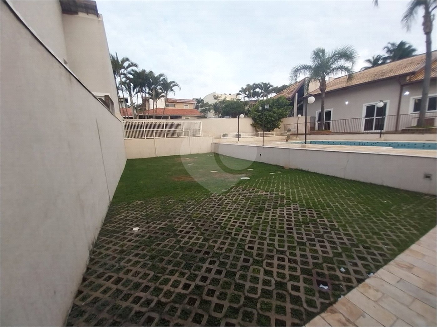 Casa Térrea Disponível para Locação e Venda no Condomínio Vilaggio Capriccio