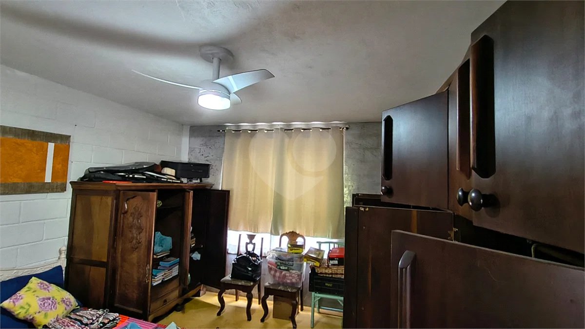 Locação de barracões para Armazenamento" área total de 6000mts - Bairro Abadia - Louveira SP